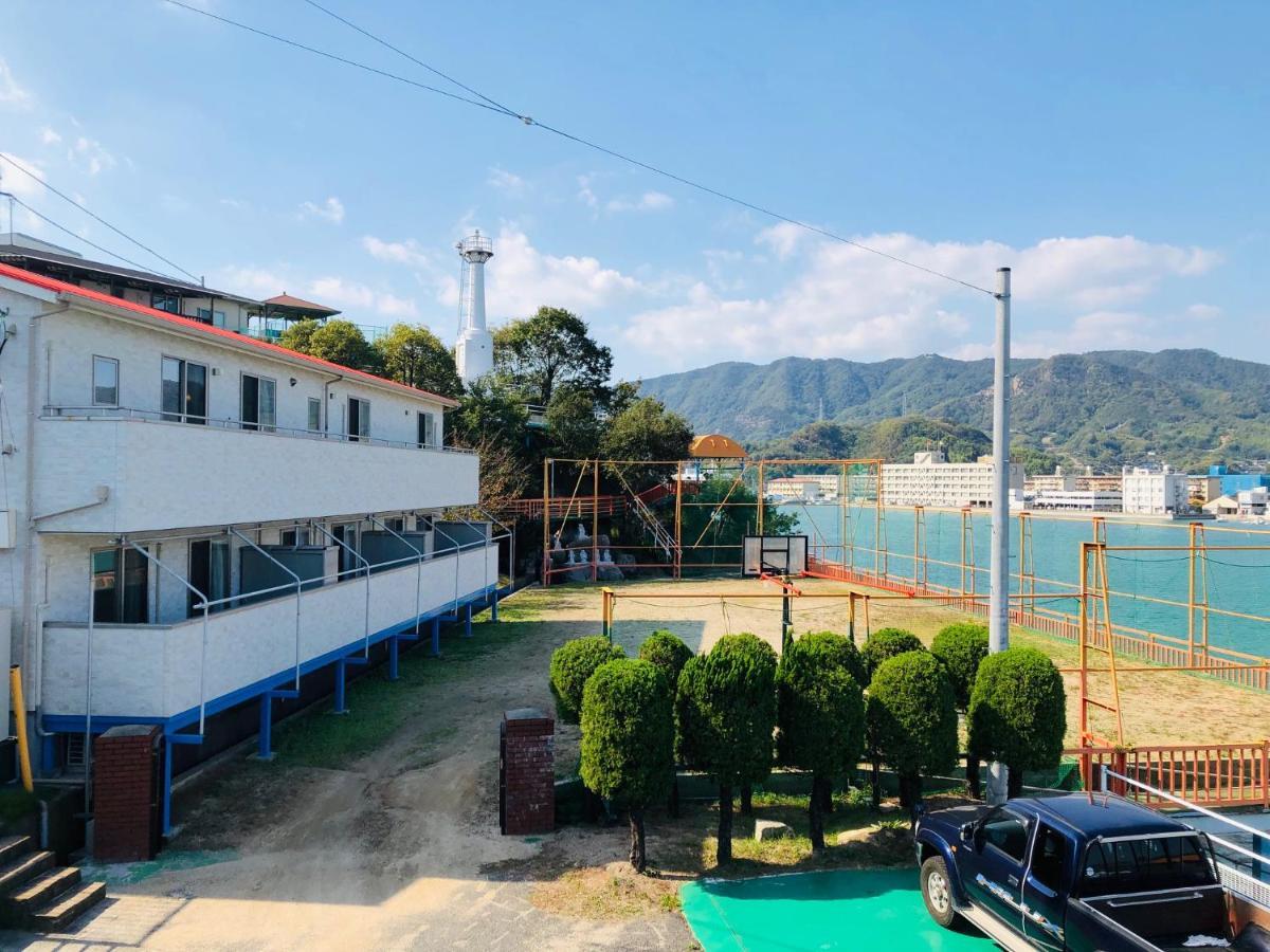 Sea Side Hostel Light House Onomichi Exterior photo
